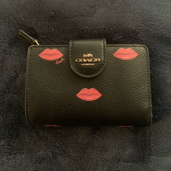Coach Handbags - Coach wallet